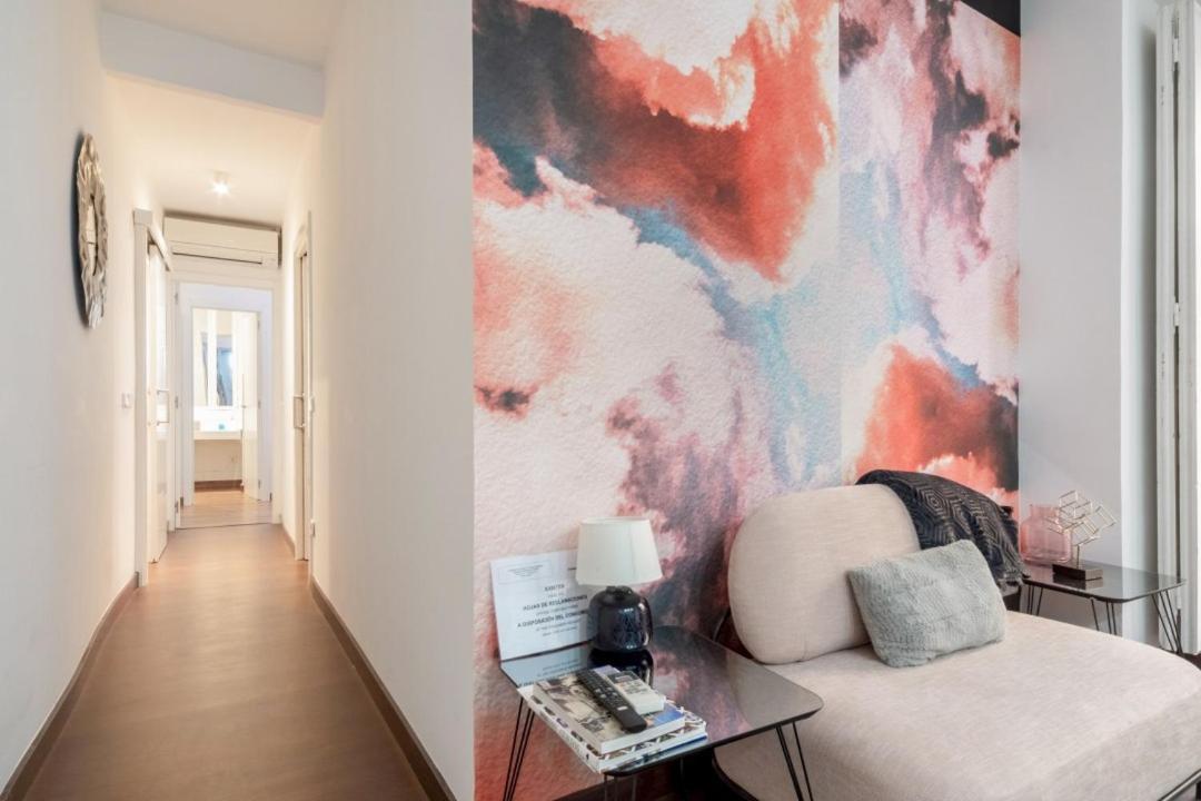2 Bedrooms 2 Bathrooms Furnished - Malasana - Bright Stylish - Mintystay มาดริด ภายนอก รูปภาพ